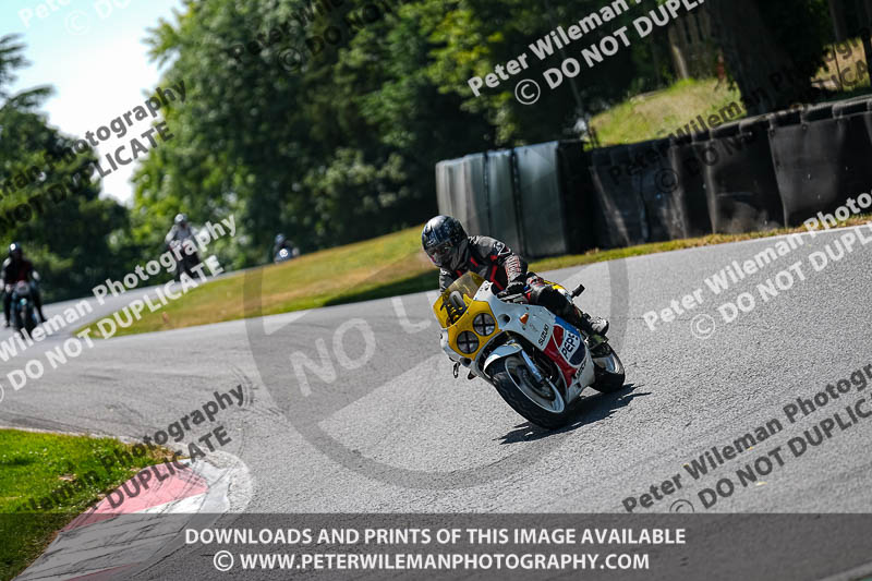 cadwell park;cadwell park photographs;cadwell trackday photographs;enduro digital images;event digital images;eventdigitalimages;peter wileman photography;racing digital images;trackday digital images;trackday photos